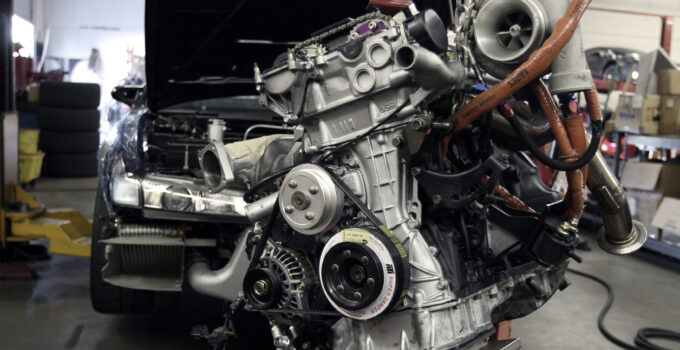 8 Things to Look for When Buying a Used Engine