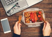 6 Ways To Transform Your Office Lunch in a Healthy Meal