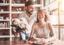 5 Thoughtful Wedding Anniversary Gift Ideas for Your Wife