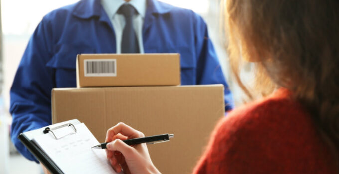 Expert Tips To Find The Right Medical Courier