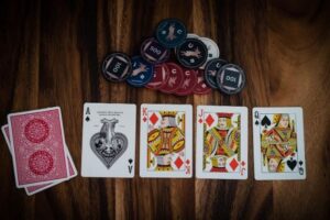 Choosing an Online Baccarat Site: Things to Bear in Mind