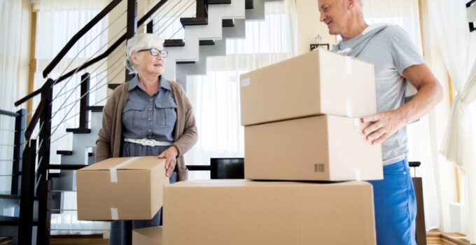 What To Pack When Moving a Loved One To a Senior Living Facility