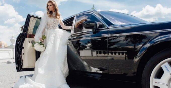 The Benefits of Choosing a Chauffeur-driven Car Service for Your Wedding Transportation in Melbourne
