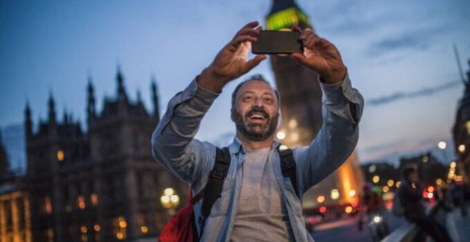 No Plans, No Problem: How to Have Fun Solo in London’s Nightlife Scene 2024