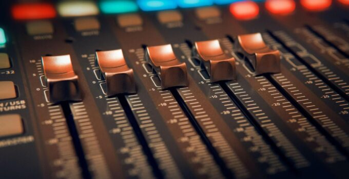 The Role of Music and Sound Design in Corporate Video Production