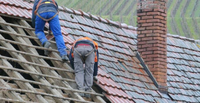 5 Warning Signs That Your Roof Needs Immediate Repair
