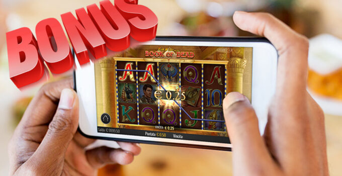 What are Bonus Codes at Online Casinos