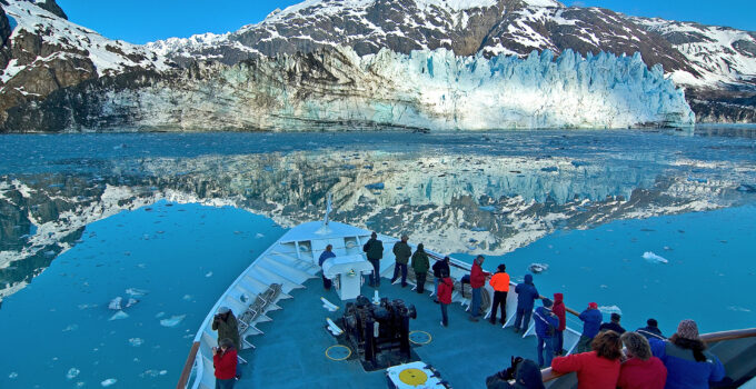 The Best Time to Cruise to Alaska: A Guide to Planning Your Perfect Voyage