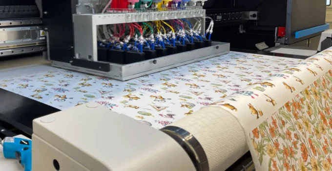 9 Fabric Printing Methods: Types & Techniques