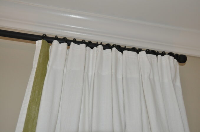 Ribbon-trimmed curtains - Put Ribbon on Anything