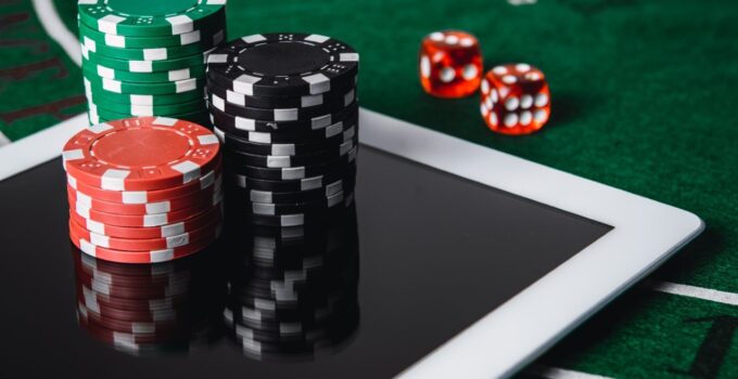 8 Hottest Strategies for Success in the Online Gambling Industry