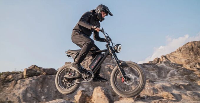 Electric Bikes Revolution: Off-Road Adventures and Daily Commuting