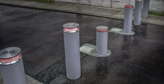 Ahead of the Curve: Emerging Trends in Removable Bollard Designs